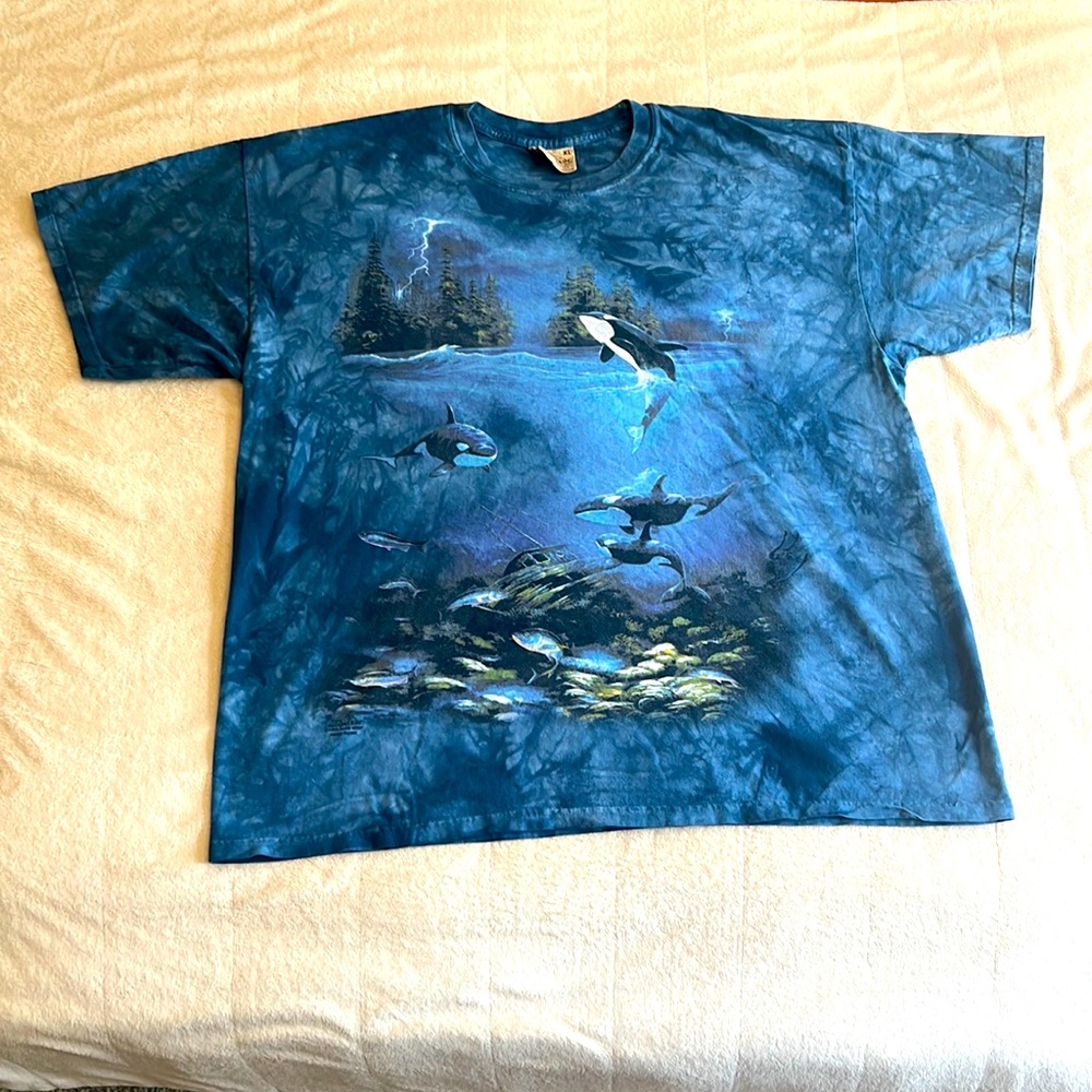 Vintage Men’s Xl blue tie-dye T-shirt. Made in USA by The Mountain Co